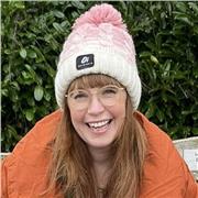 Watercolour illustrator with 10+ years' experience offering painting sessions for confidence and development.